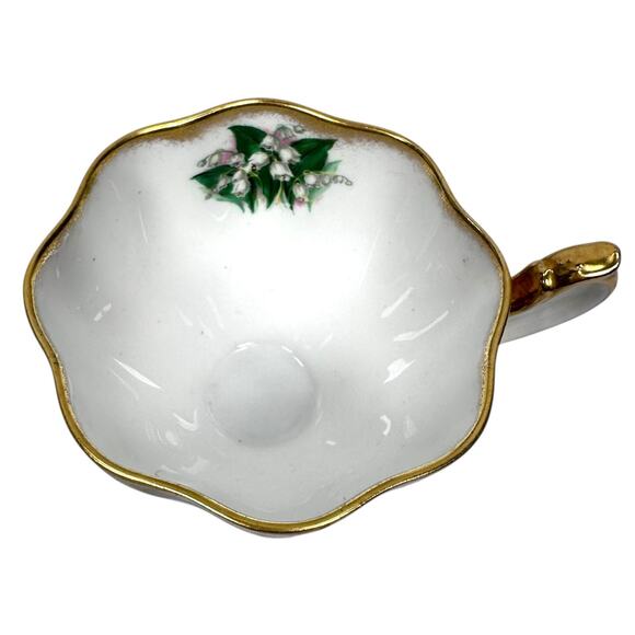 Vintage Queen Anne Lily of The Valley Cup and Saucer White Heavy Gold Gilt China - Picture 3 of 11